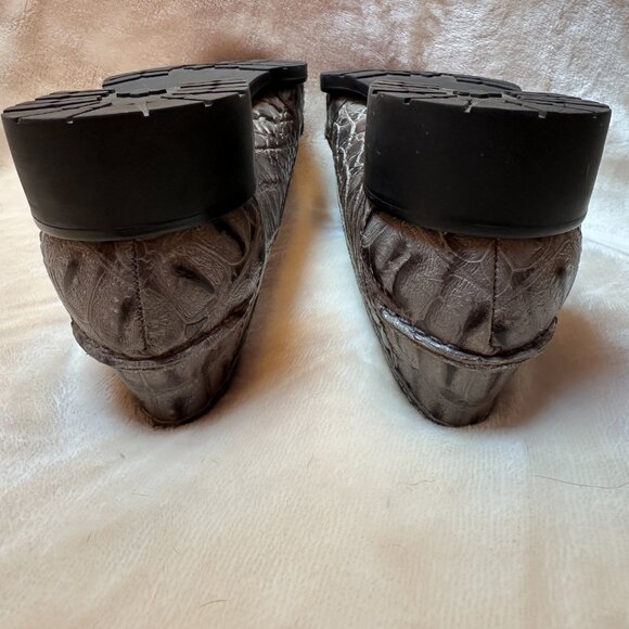 NWOT Talbots Crocodile Embossed Leather Tassle Loafers Womens Size 8 1/2 AA Grey - Picture 5 of 9